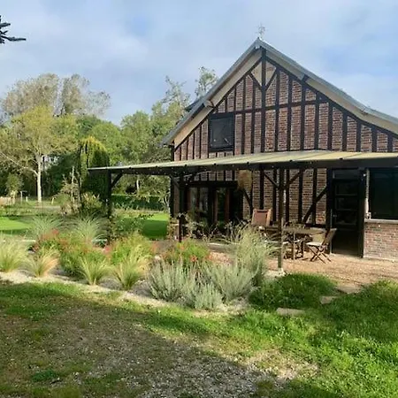 La Qui A Du Chien Bed & Breakfast